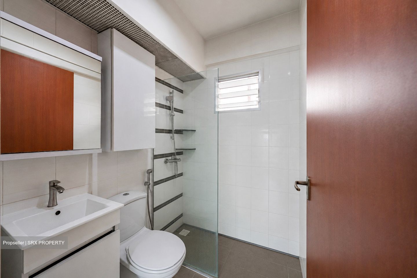 Sengkang West Way (Sengkang),  #568556031